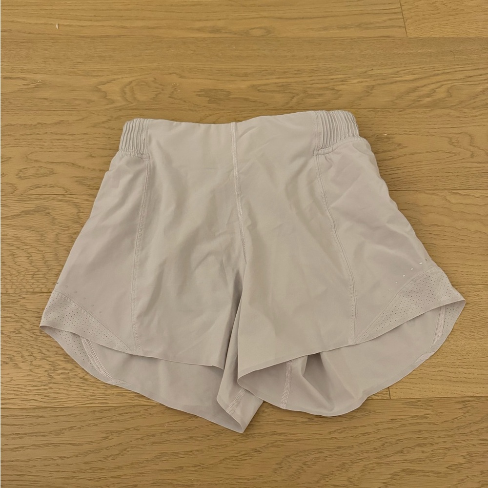 Lululemon Hotty Hot High-Rise Short 4” Special Edition - Size 4 - Chrome